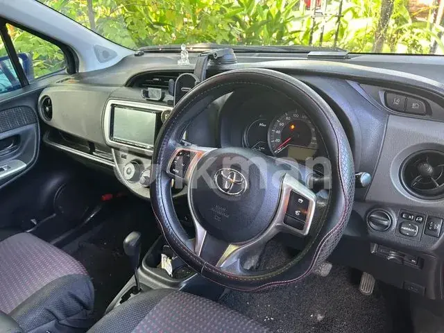 Toyota Vitz 2016 photo 3