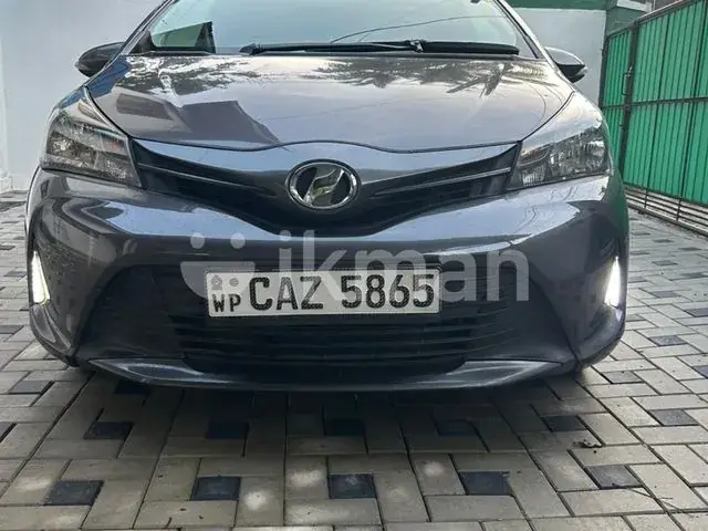Toyota Vitz 2016 photo 4