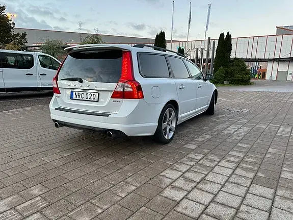 Volvo V70 2011 photo 4