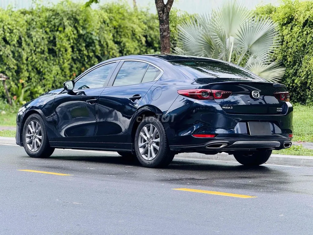Mazda 3 2022 photo 4