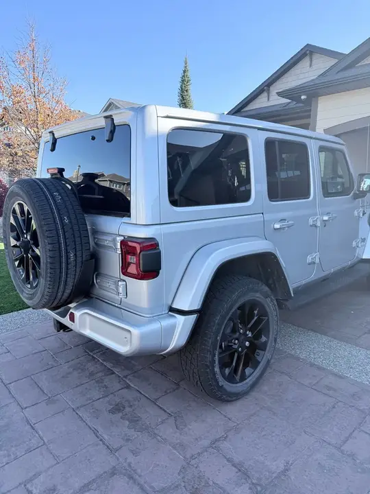 Jeep Wrangler 2022 photo 2