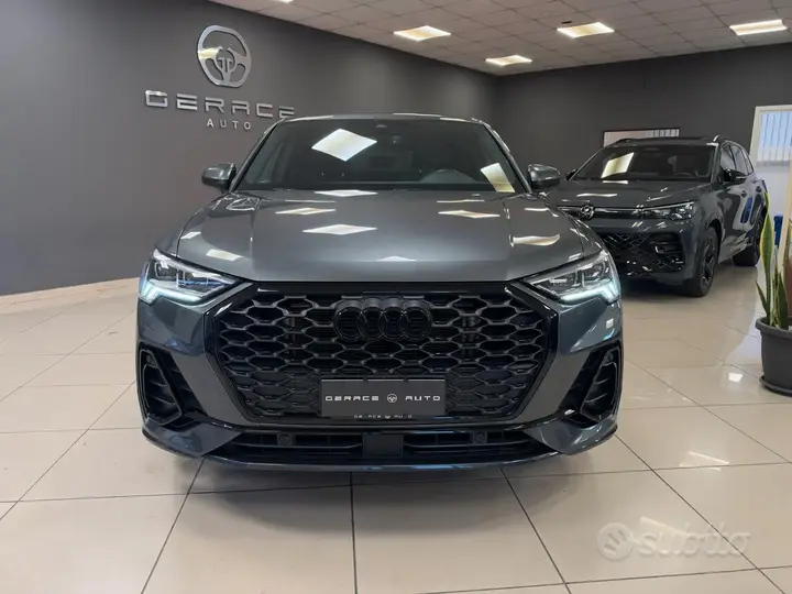 Audi Q3 2023 photo 2