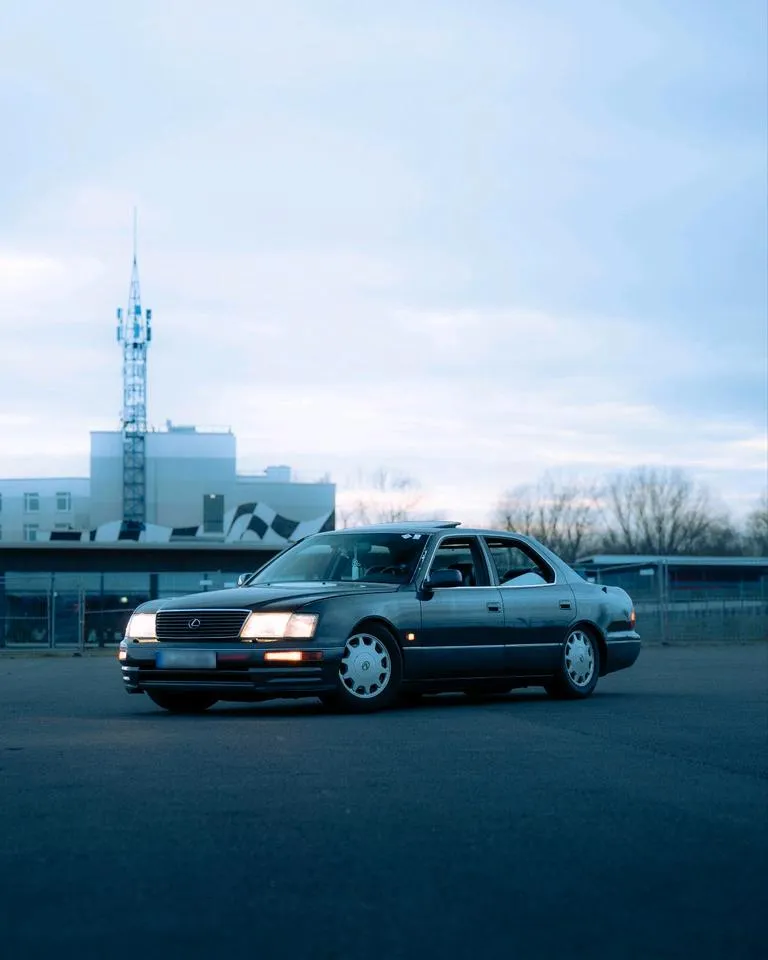 Lexus Ls400