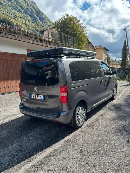 Peugeot Traveller 2017 photo 2