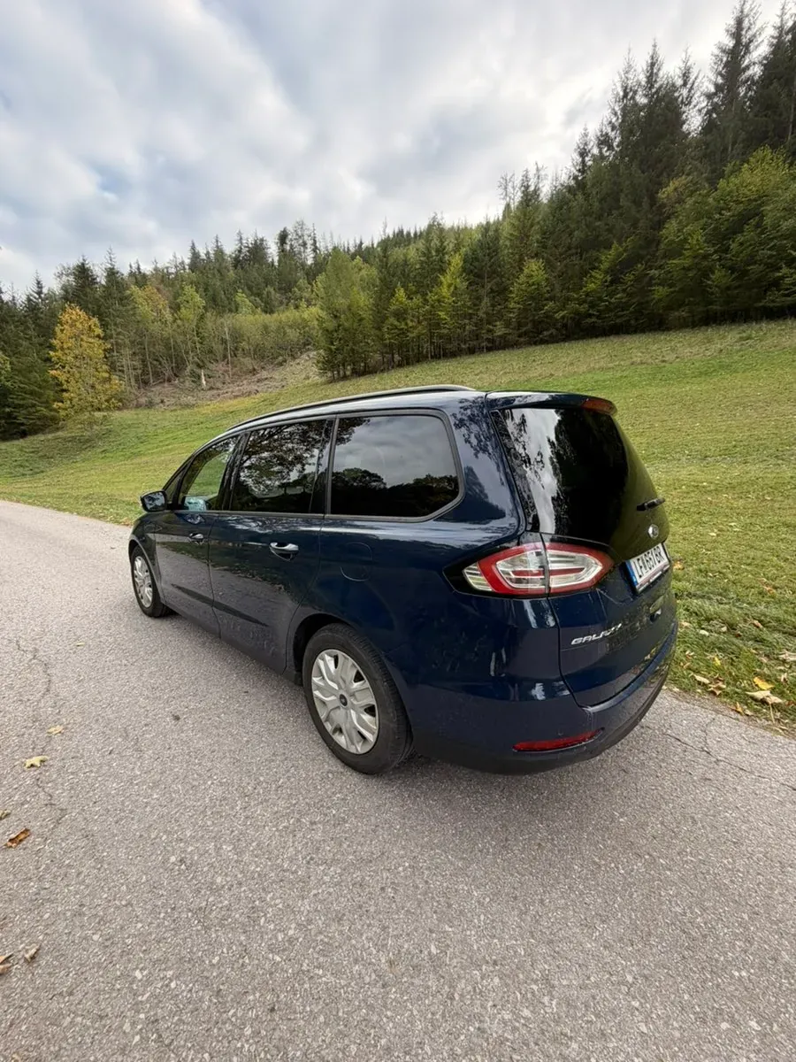 Ford Galaxy 2017 photo 2