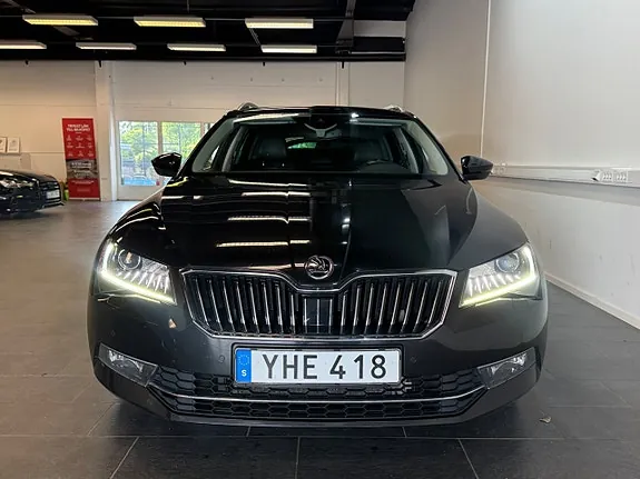 Skoda Superb 2017 photo 3