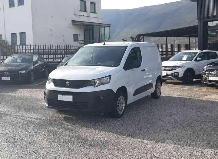 Peugeot Partner 2022 photo 3
