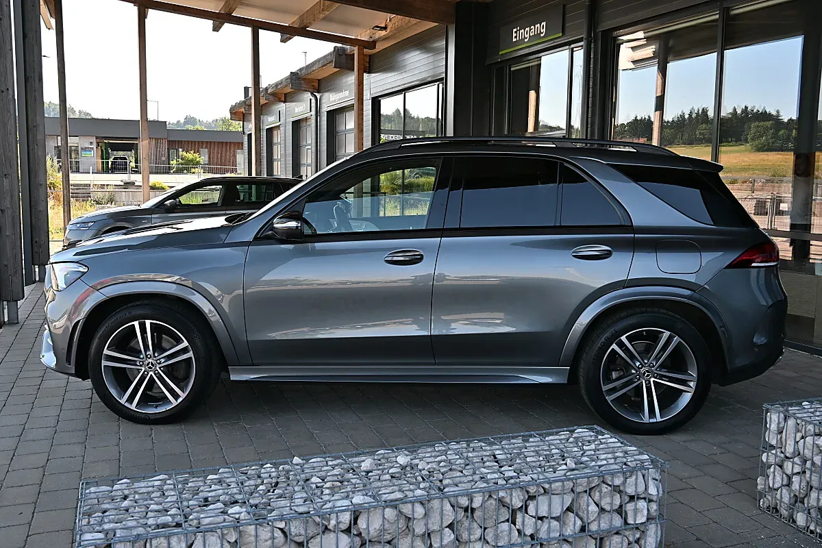 Mercedes-Benz Gle-Class 2022 photo 2