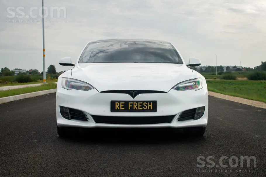 Tesla Model S 2017 photo 2