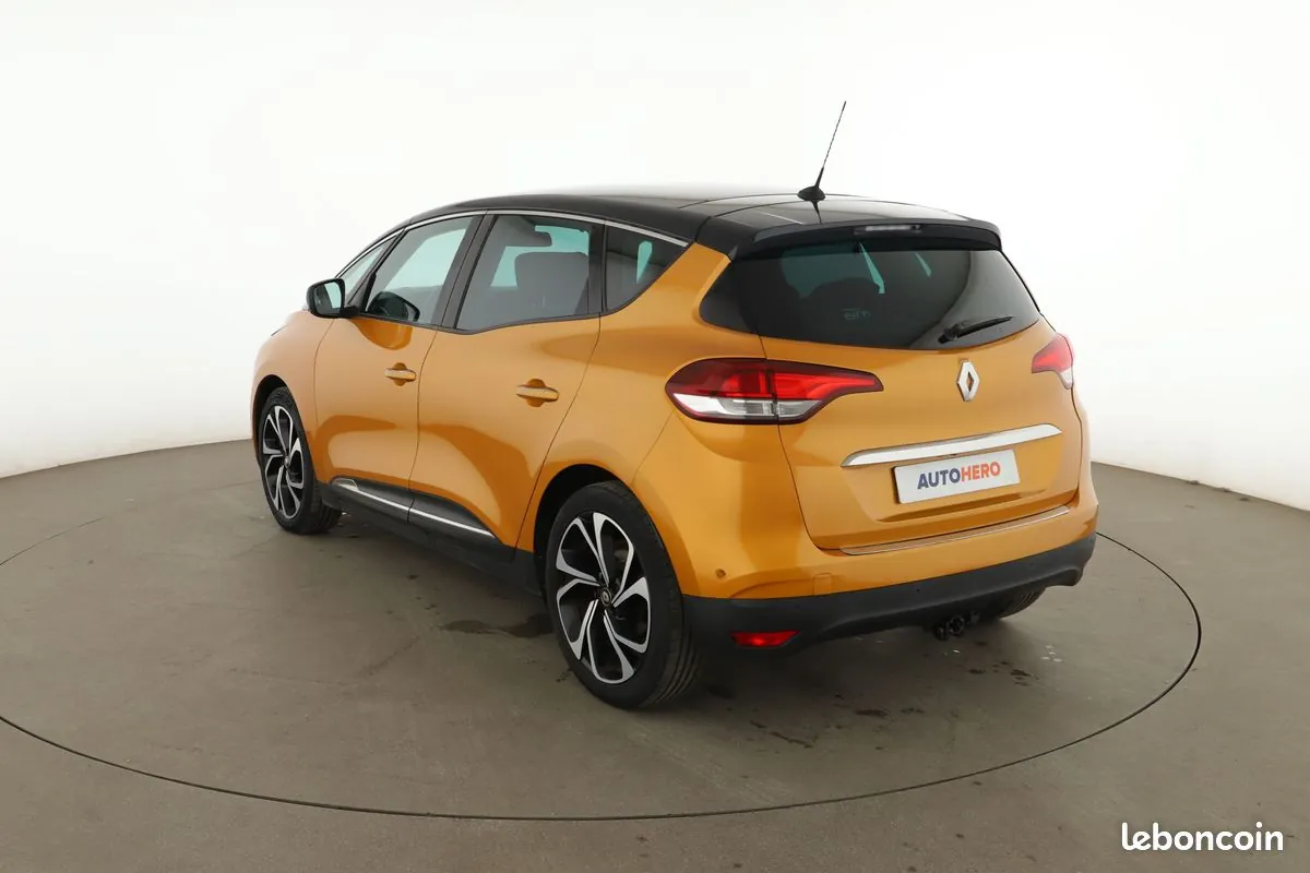 Renault Scenic 2017 photo 2