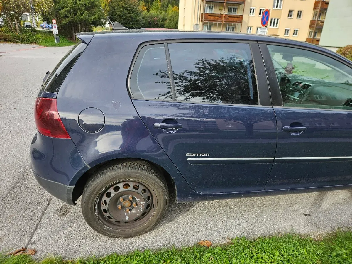 Volkswagen Golf 2008 photo 3