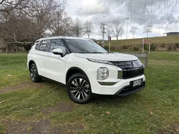 Mitsubishi Outlander 2026 photo 2