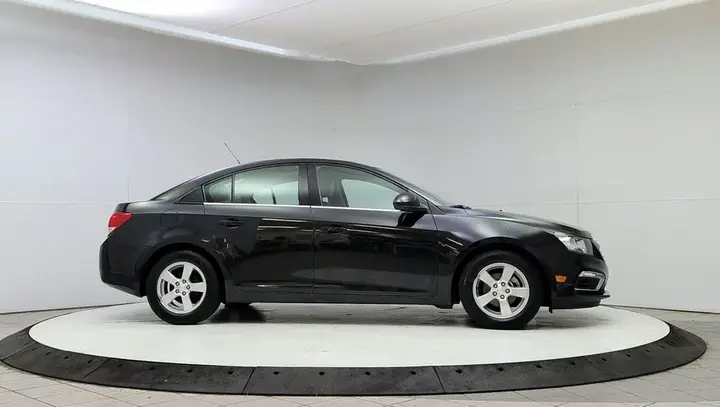 Chevrolet Cruze 2015 photo 2