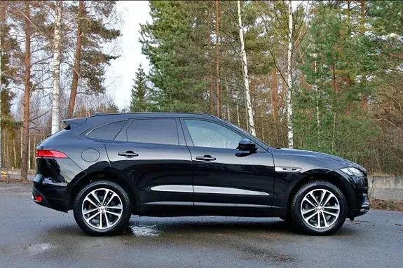 Jaguar F-Pace 2018 photo 4