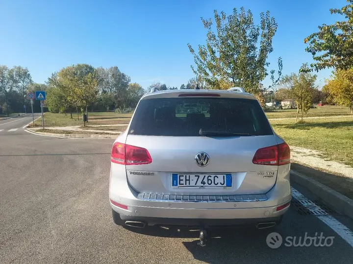 Volkswagen Touareg 2011 photo 5