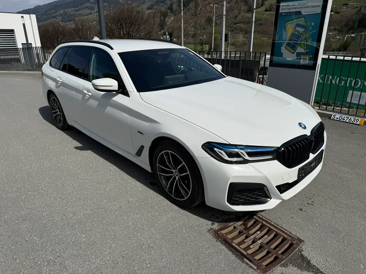 BMW 5 Series 2022 photo 3