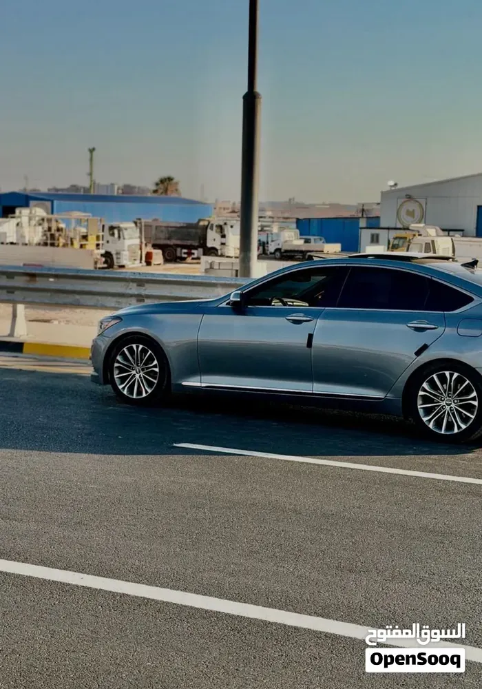 Genesis G80 2017 photo 2