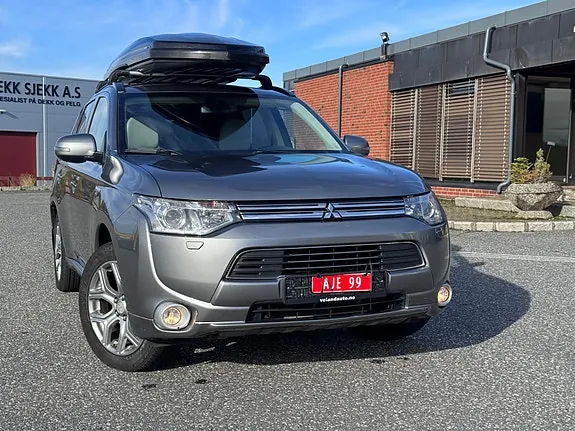 Mitsubishi Outlander 2015 photo 2