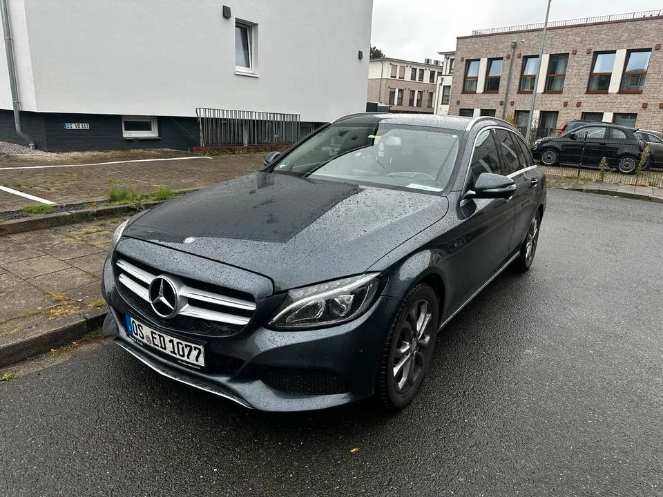 Mercedes-Benz C200