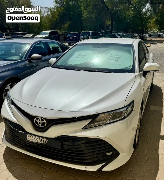 Toyota Camry 2018 photo 2