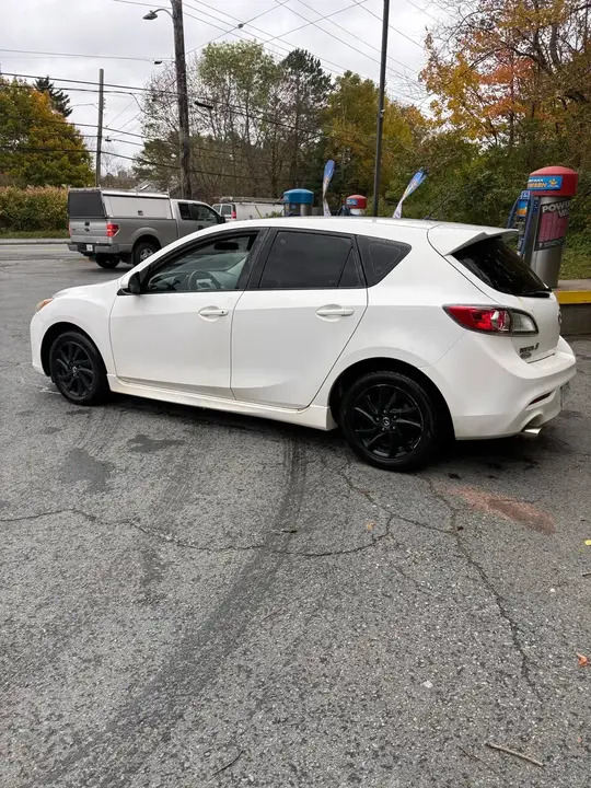 Mazda 3 2013 photo 3