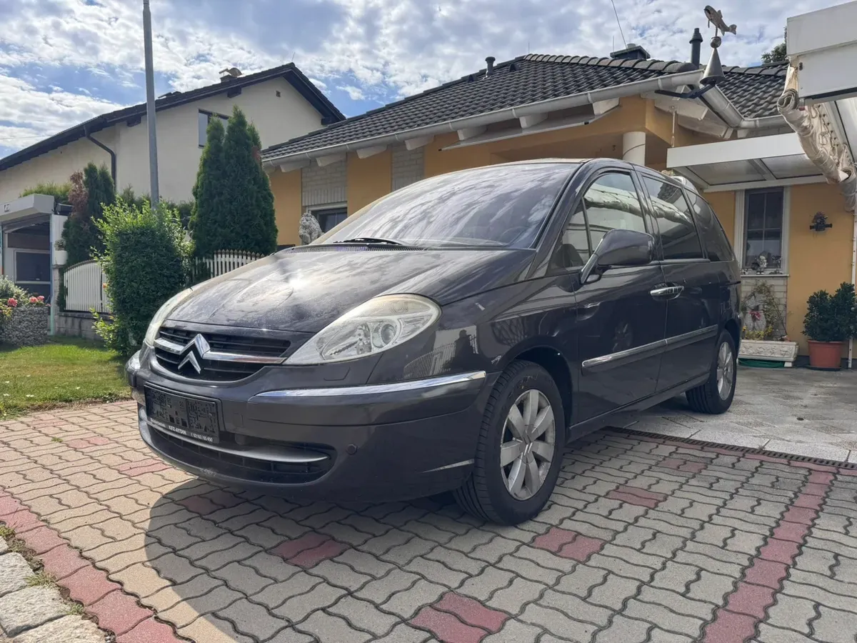 Citroen C8 2012 photo 2