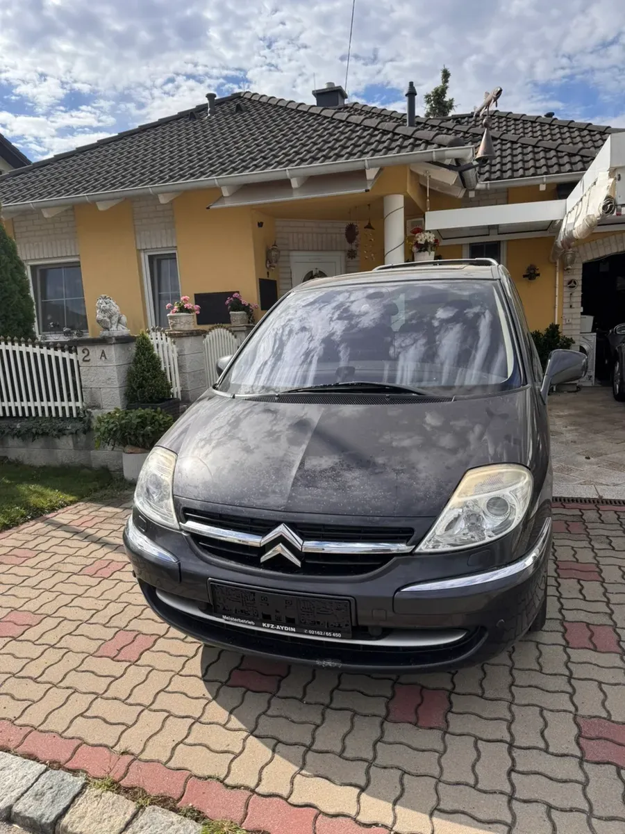 Citroen C8 2012 photo 3