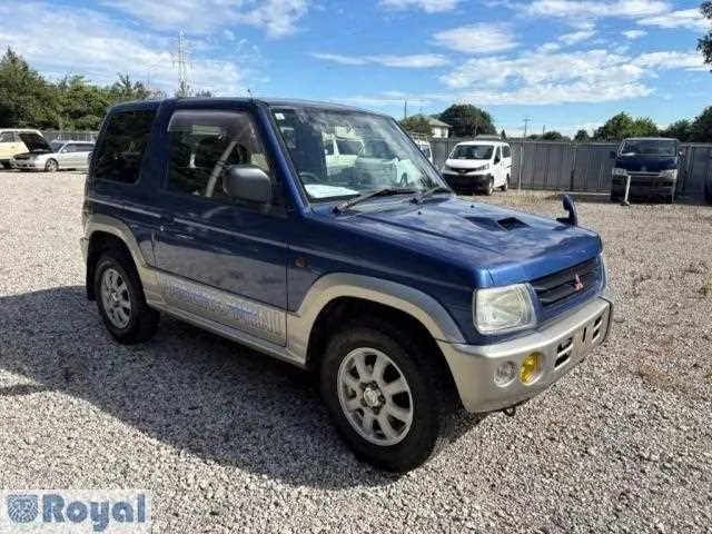 Mitsubishi Pajero Mini 1999 photo 3