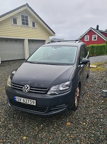 Volkswagen Sharan 2011 photo 2