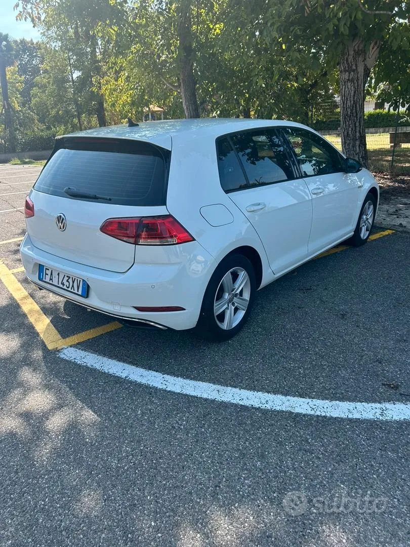 Volkswagen Golf 2015 photo 4
