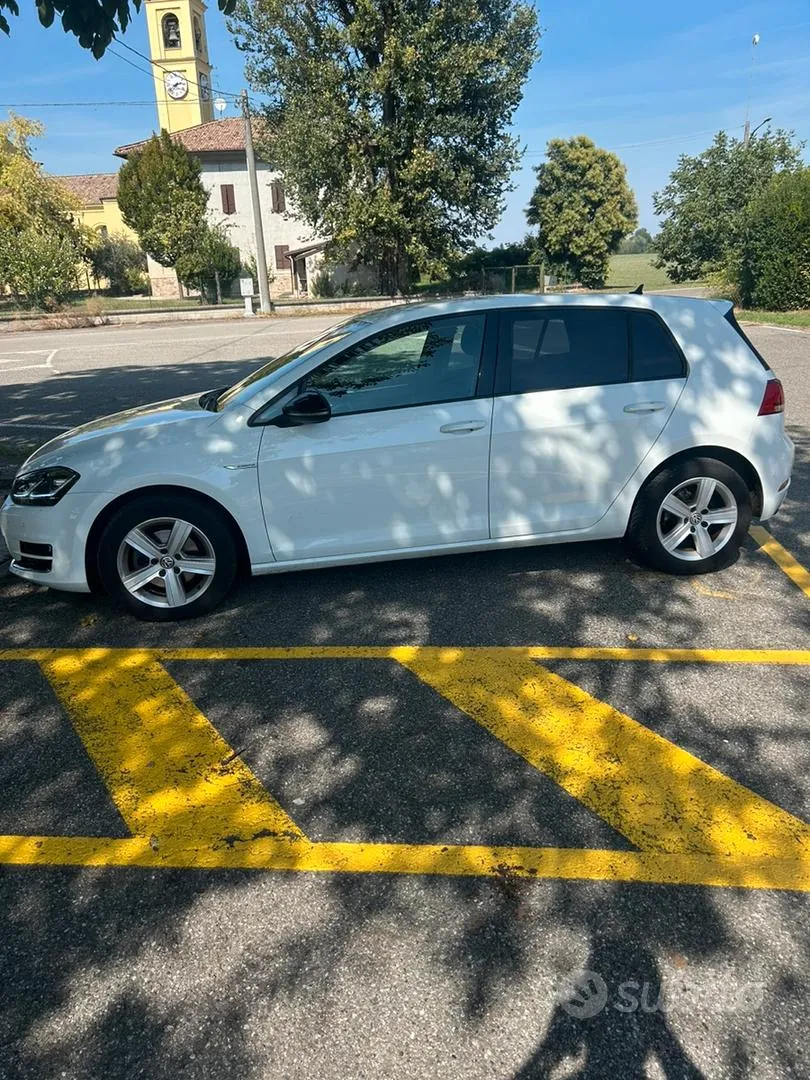 Volkswagen Golf 2015 photo 2