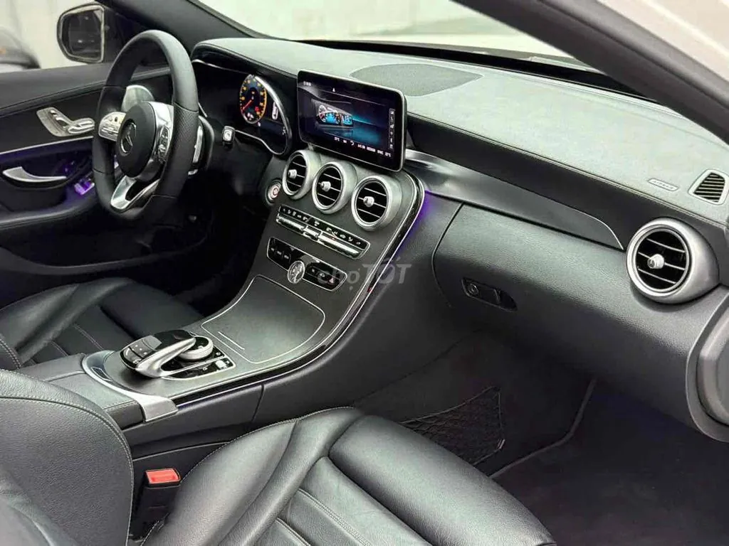 Mercedes-Benz C-Class 2020 photo 5