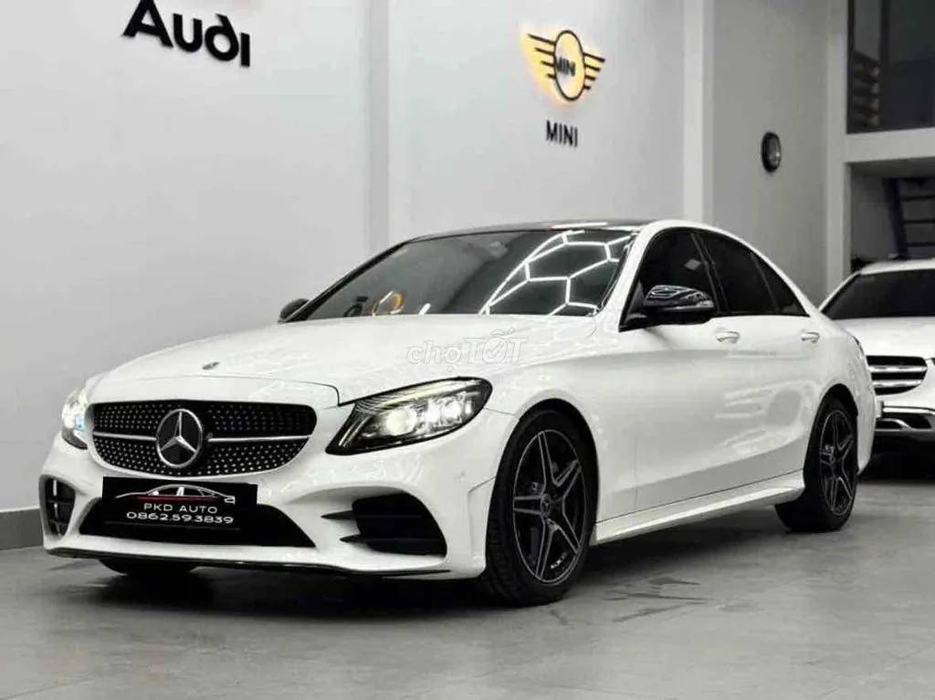 Mercedes-Benz C-Class 2020 photo 2