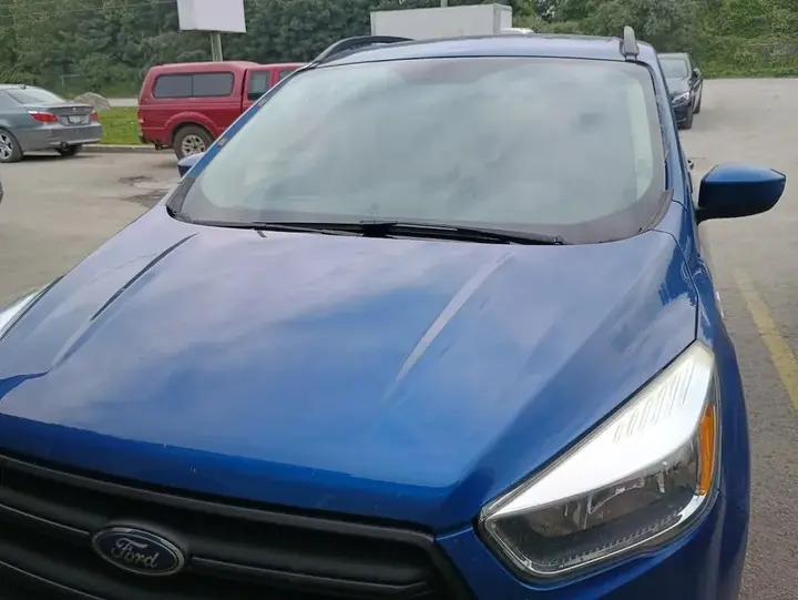 Ford Escape 2017 photo 2