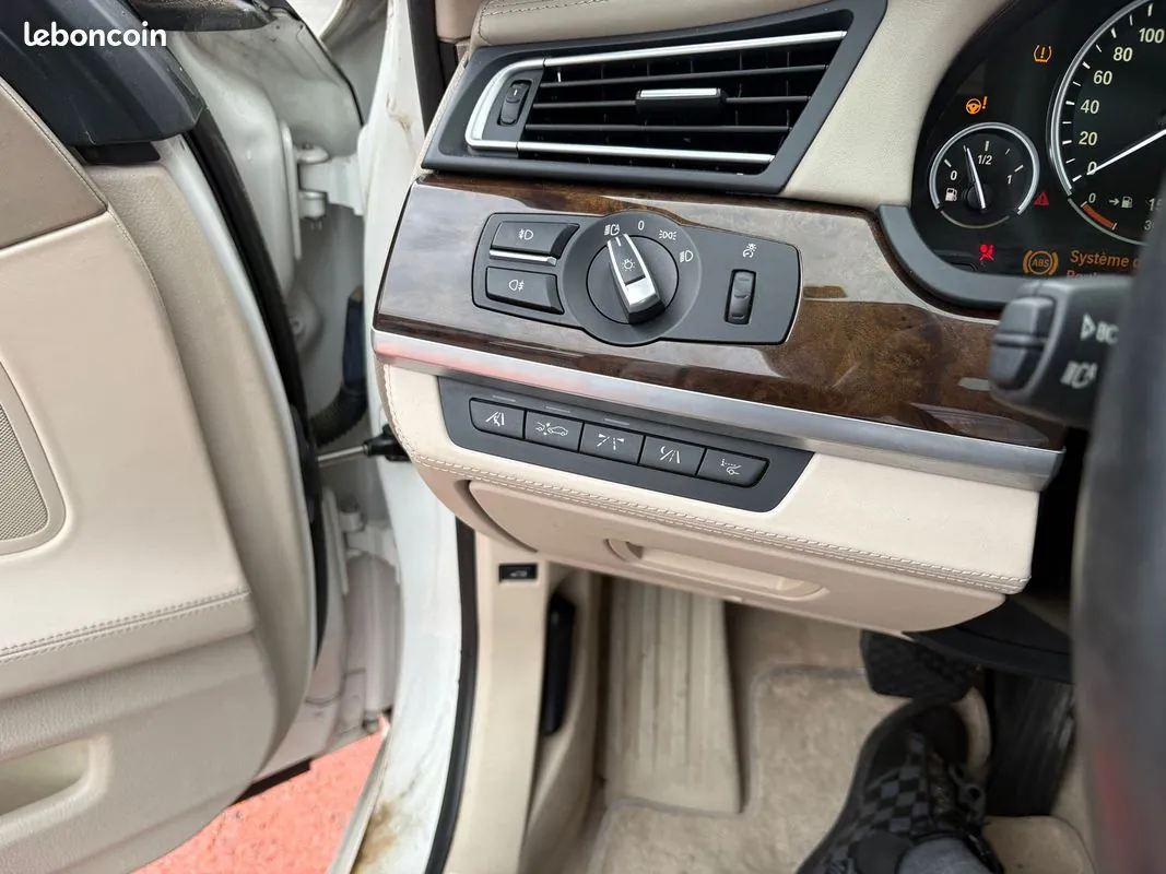 BMW Série 7 2010 photo 5