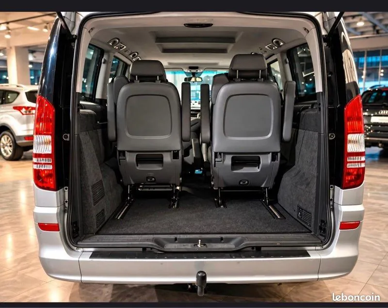 Mercedes-Benz Viano 2013 photo 2