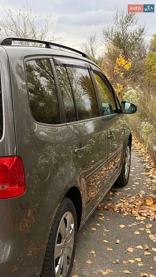 Volkswagen Touran 2015 photo 4