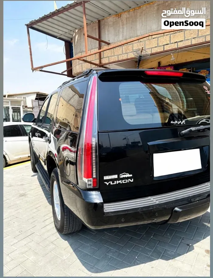 GMC Yukon 2012 photo 3