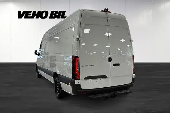 Mercedes-Benz Sprinter 2027 photo 4