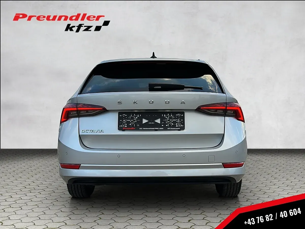 Skoda Octavia 2023 photo 3