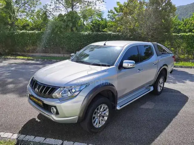 Mitsubishi Triton