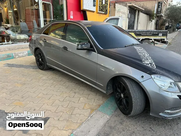 Mercedes-Benz E-Class 2011 photo 4