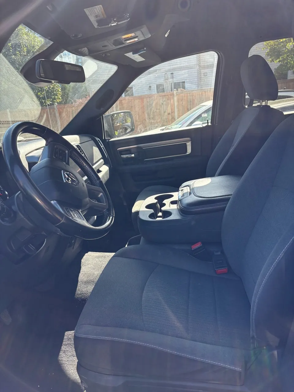 Ram 1500 Classic 2021 photo 2
