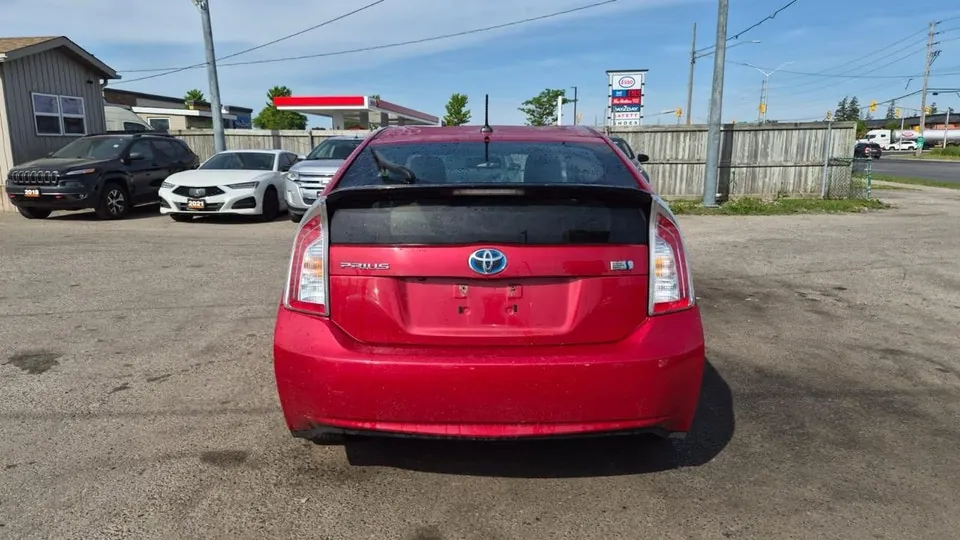 Toyota Prius 2013 photo 4