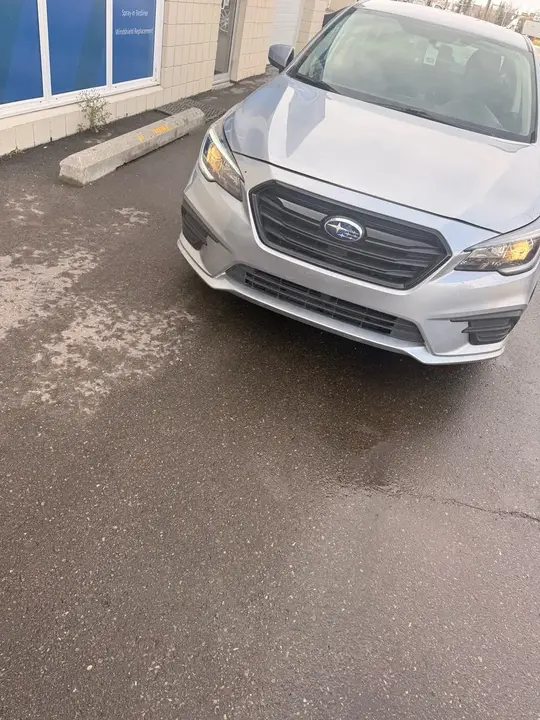 Subaru Legacy 2018 photo 2