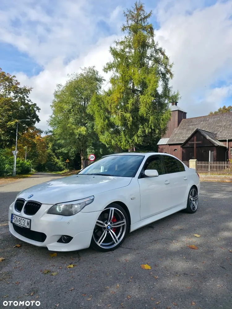 BMW E60 2008 photo 2