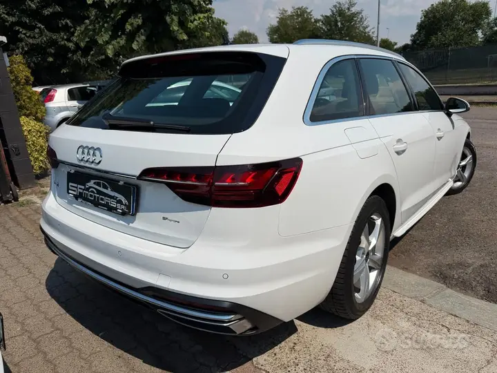 Audi A4 Avant 2024 photo 5