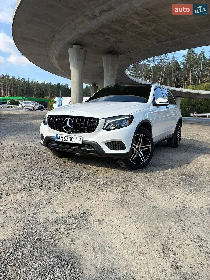 Mercedes-Benz Glc-Class 2017 photo 3