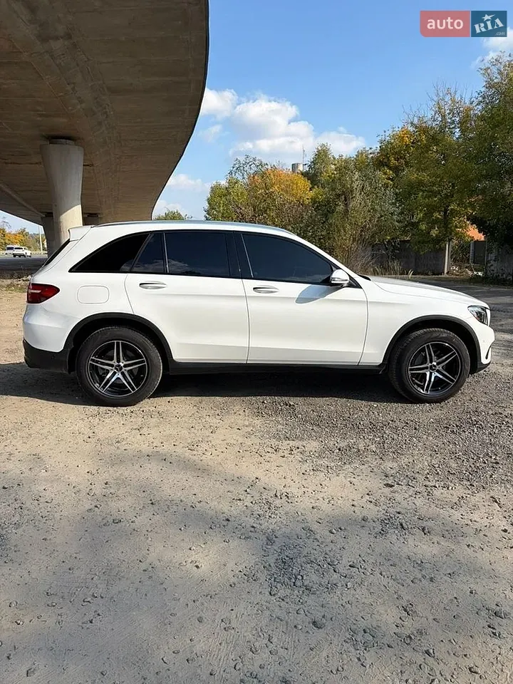 Mercedes-Benz Glc-Class 2017 photo 5