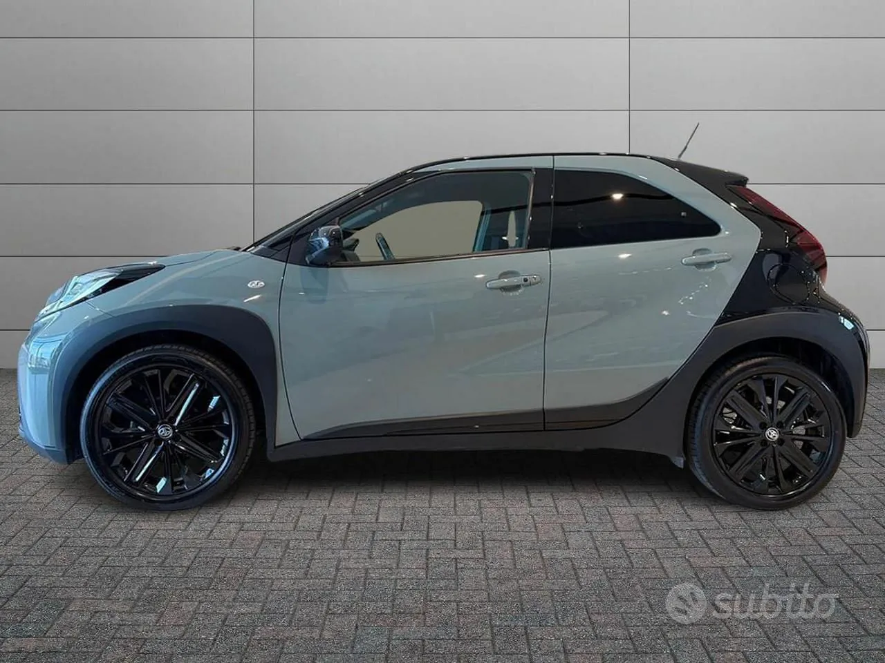 Toyota Aygo 2024 photo 2